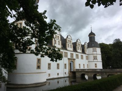 Schloss Neuhaus I